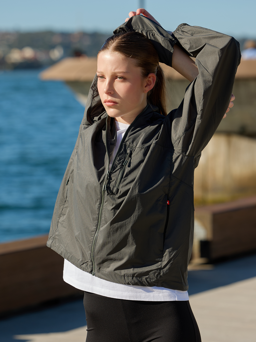 UV Light Windbreaker V3 – keek Japan